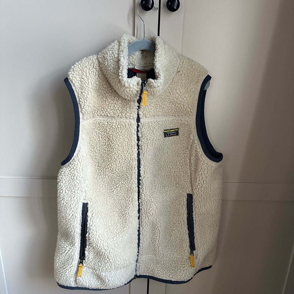🐑 LL Bean Women’s Fleece Vest size Medium